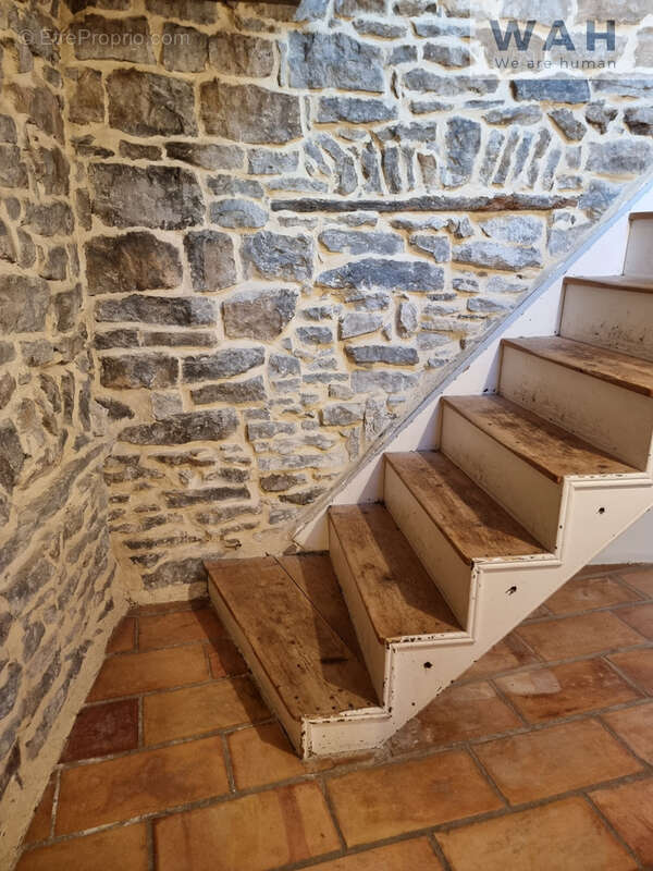 Maison à SAINT-BAUZILLE-DE-MONTMEL
