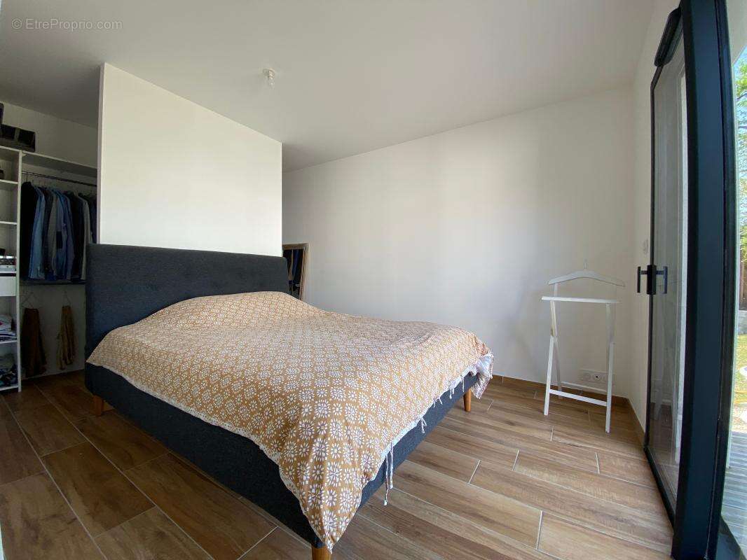 Maison à LES MATHES