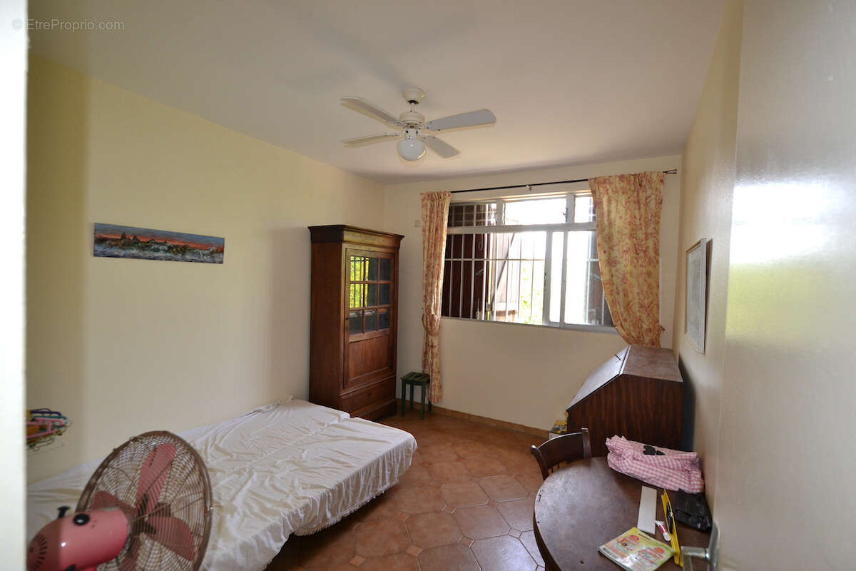 EXCLUSIVITÉ   Villa avec vue mer panoramique sur 1800 m2 de terrain. - photo 10