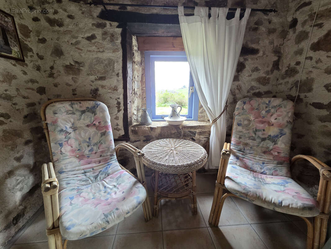 Maison à SAINT-PERDOUX
