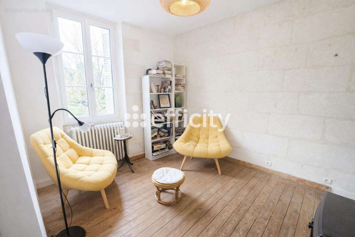 Maison à NEUILLE-PONT-PIERRE