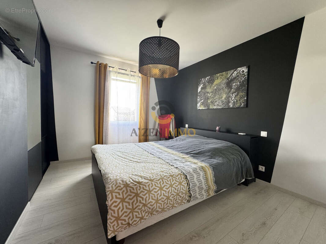 Maison à SECONDIGNY