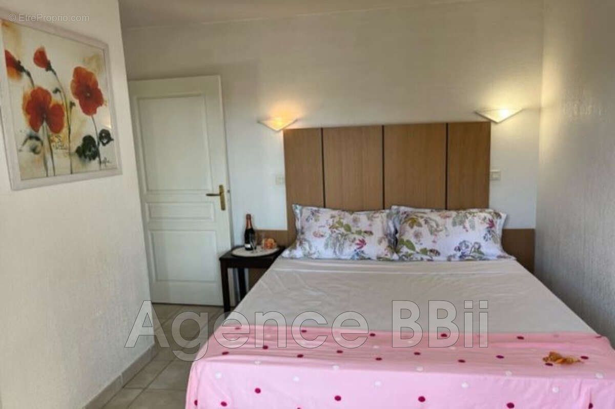 Appartement à MANDELIEU-LA-NAPOULE