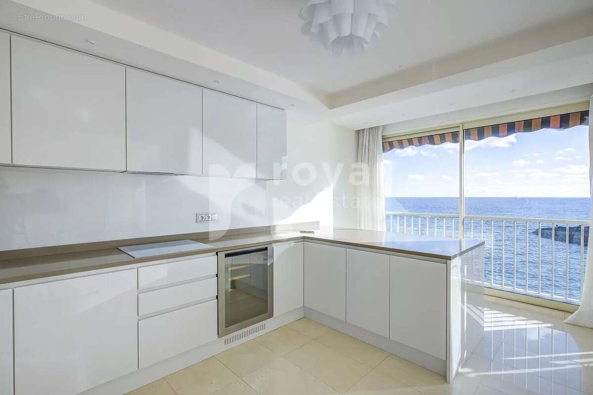 Appartement à MANDELIEU-LA-NAPOULE