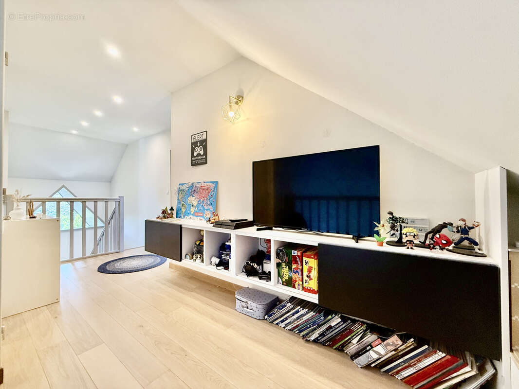 Maison à VILLEFONTAINE