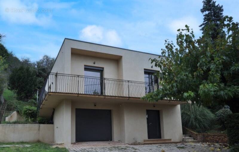 Maison à BEAUREPAIRE