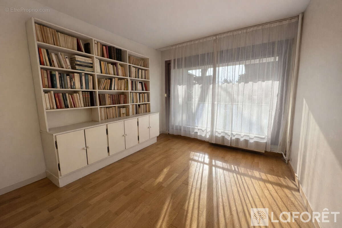 Appartement Sevres 3 pièce(s) 71 m2 - photo 6