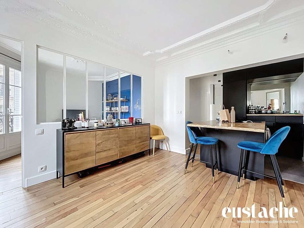 Appartement à PARIS-15E