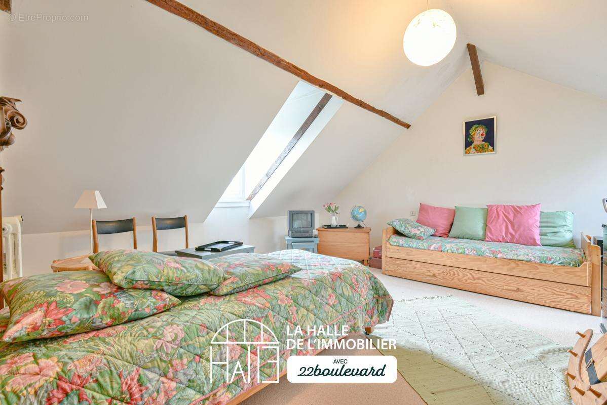 Maison à BONNAC-LA-COTE