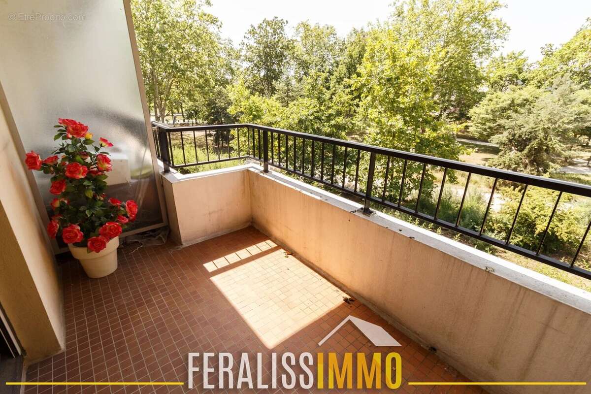 Appartement F2/F3 avec balcon, parking et cave - Emplacemen - photo 13