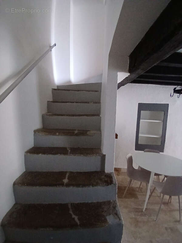 Maison à CANAULES-ET-ARGENTIERES