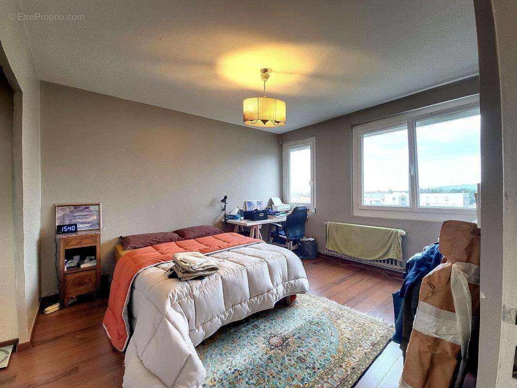 Appartement à CHENOVE