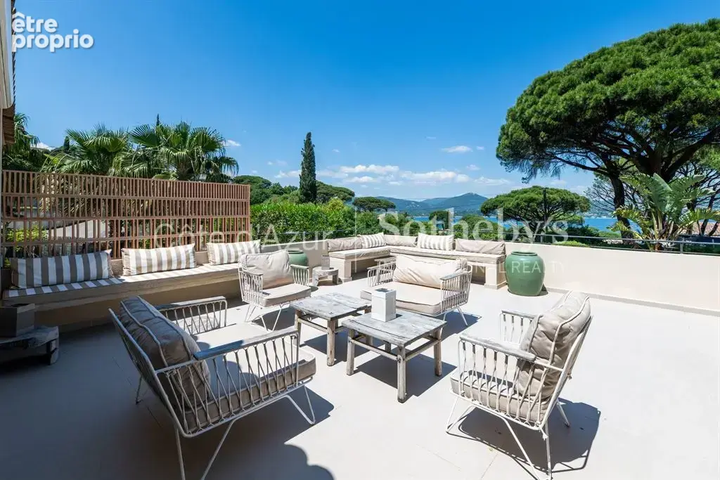 Villa contemporaine avec vue mer à vendre à Gassin, aux portes de Saint-Tropez. - photo 8
