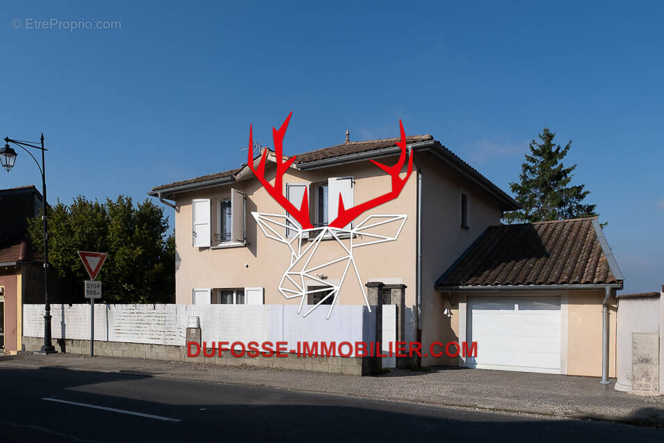 Maison à SAVIGNEUX