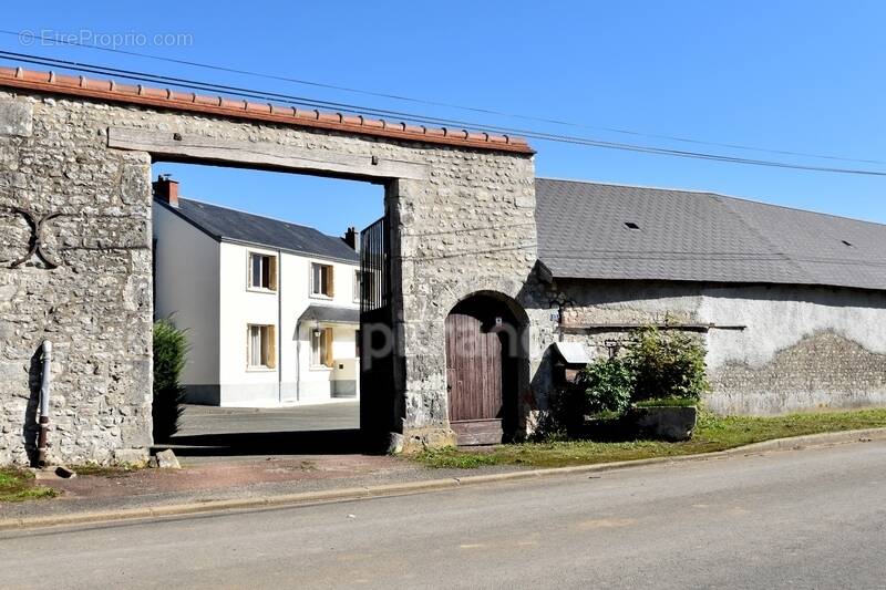 Maison à TIVERNON