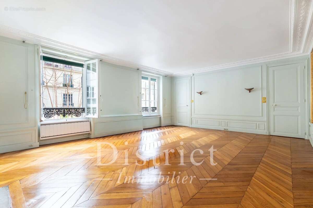 Appartement à PARIS-6E