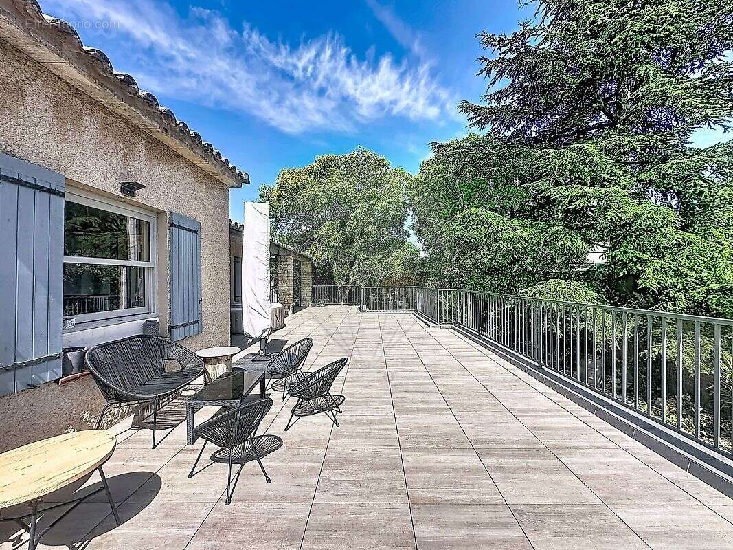 Maison à NIMES