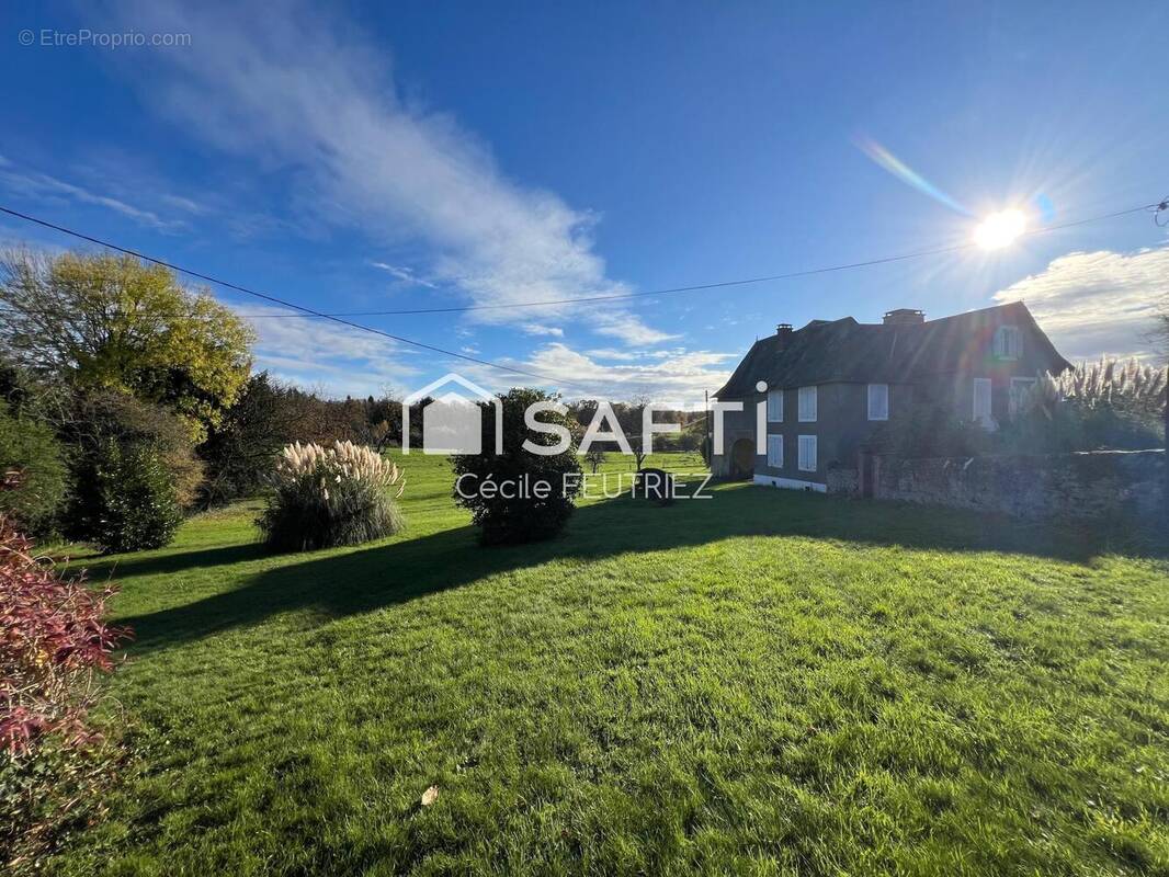 Photo 1 - Maison à FAVARS