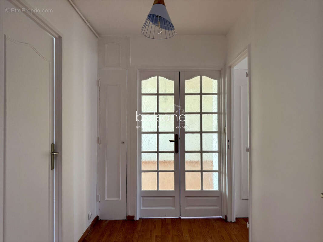 Entrée - Appartement à ELBEUF