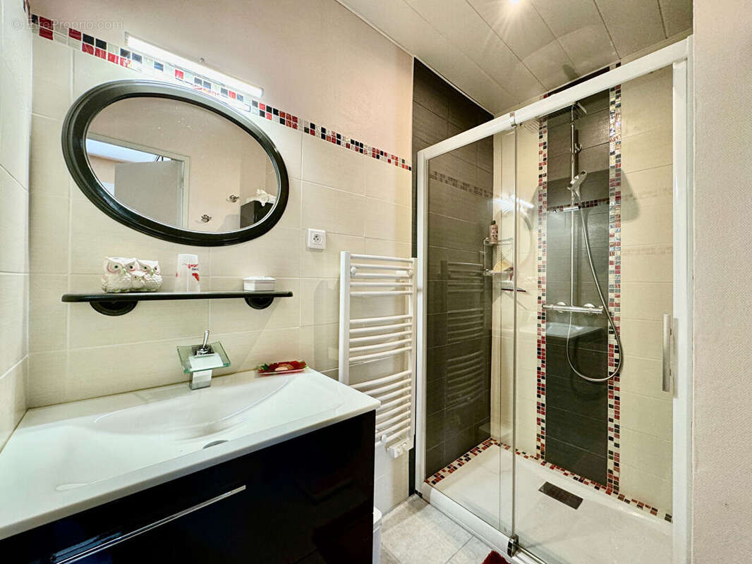 Maison Bagnols Sur Cèze - 7 pièces- 153 m² - photo 14