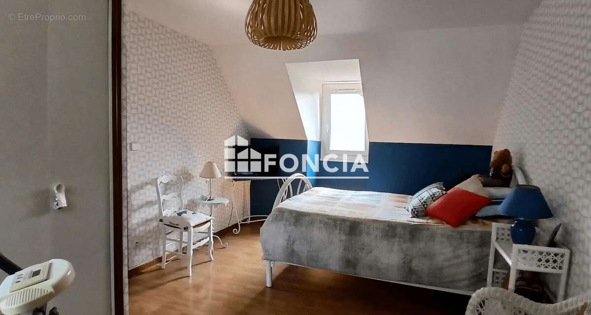 Maison à LA QUEUE-EN-BRIE