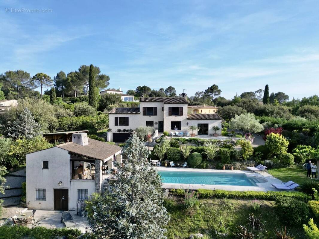 Maison à VALBONNE