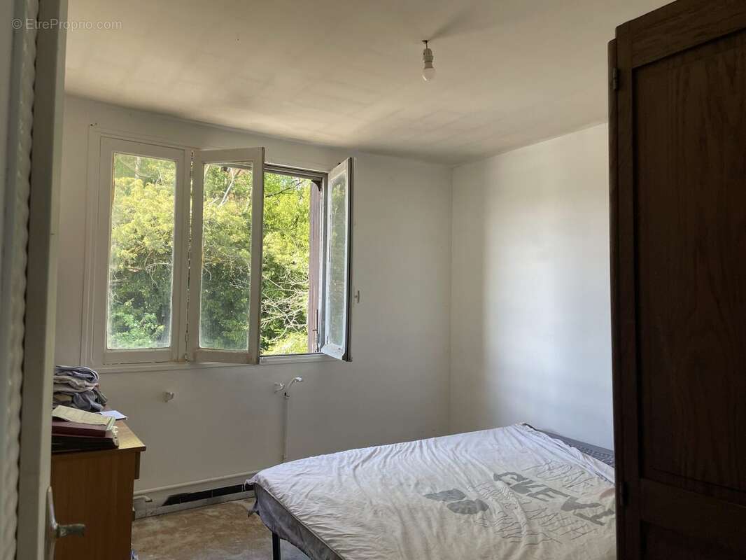 Maison à NEUVIC-ENTIER