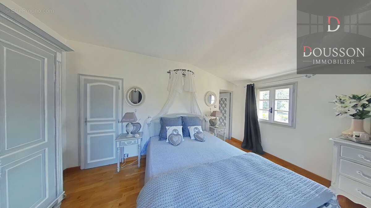 A VENDRE-MAGNANERIE DE CHARME  9.5 hectares   surface 585 m2 habitables - photo 10