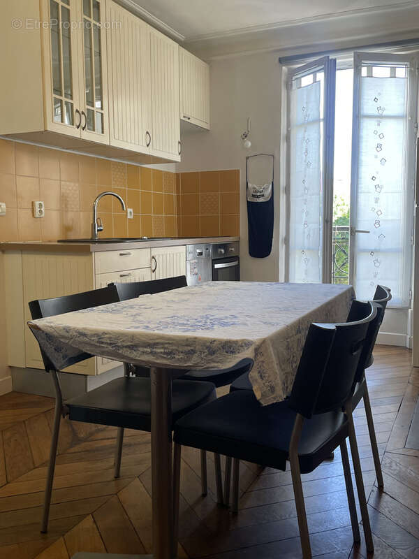 Appartement à PARIS-19E