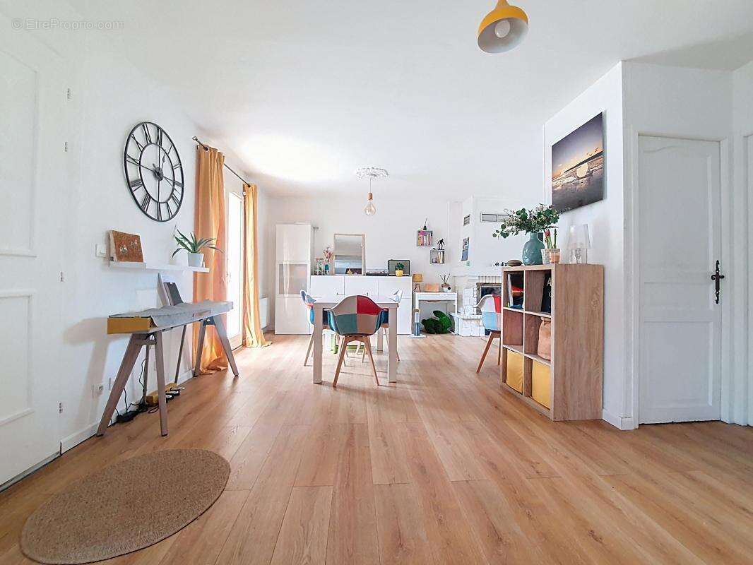 Maison à CHASSE-SUR-RHONE