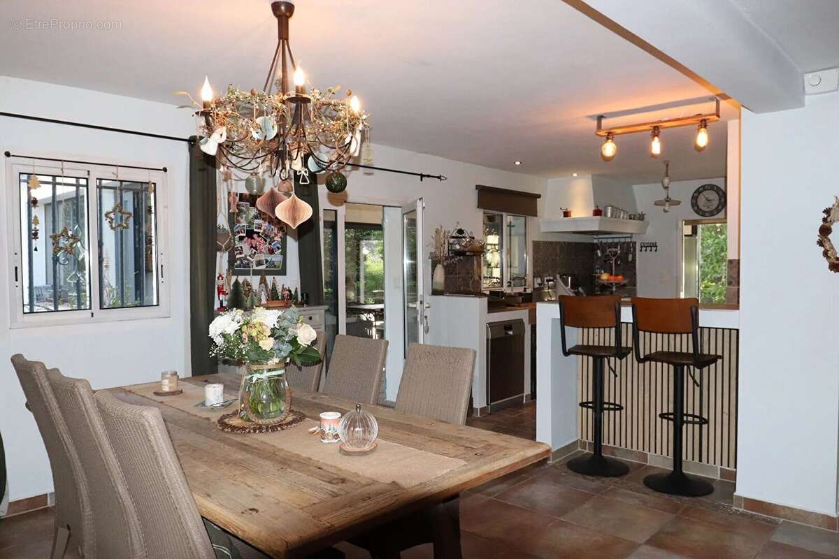 Maison à LA CADIERE-D&#039;AZUR