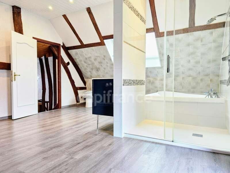 Maison à LE MESNIL-REAUME