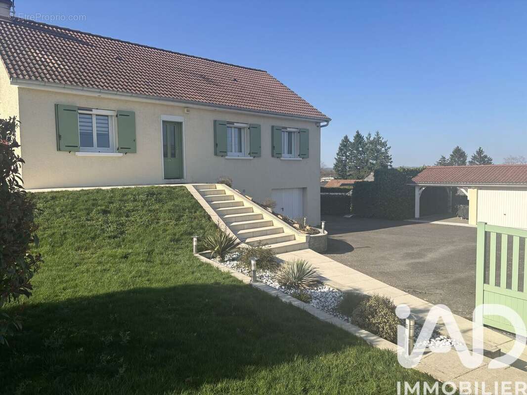 Photo 2 - Maison à SAINT-LAURENT-D'ANDENAY