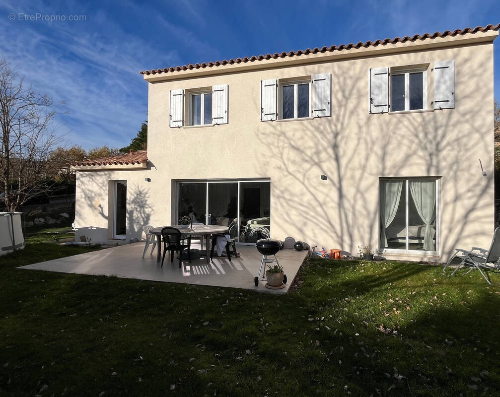 Maison à SAINT-VALLIER-DE-THIEY