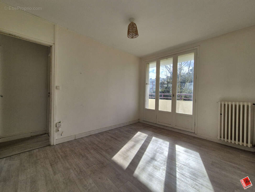 Salon - Appartement à SAINT-BRIEUC