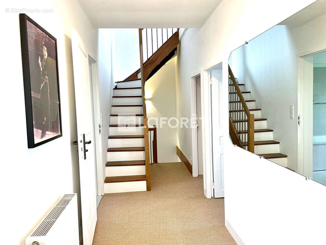 Maison à RIEUPEYROUX