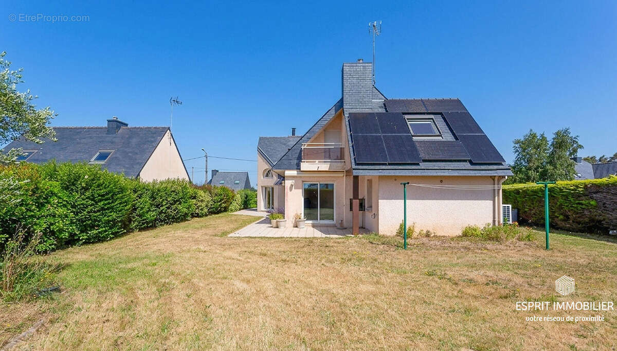Maison à NEVEZ