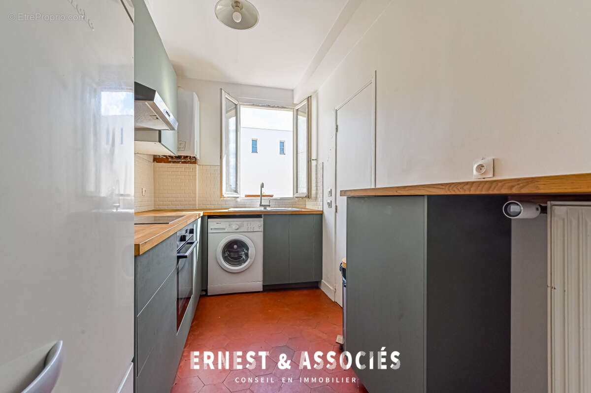 Appartement à PARIS-10E