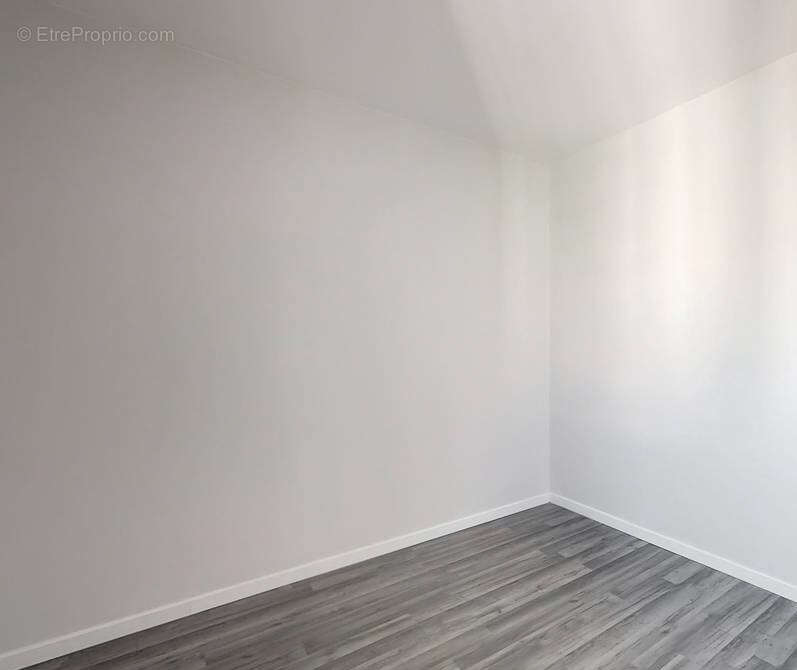 Appartement à EPINAY-SUR-SEINE