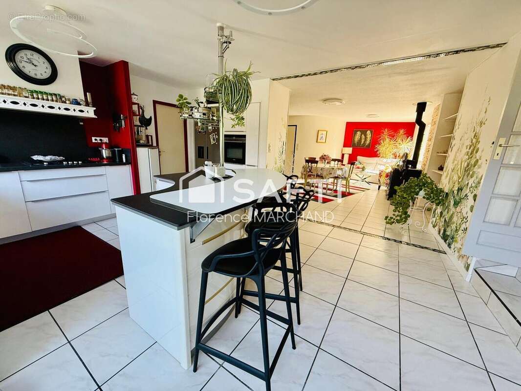 Photo 6 - Maison à SAINT-PIERRE-LE-VIEUX