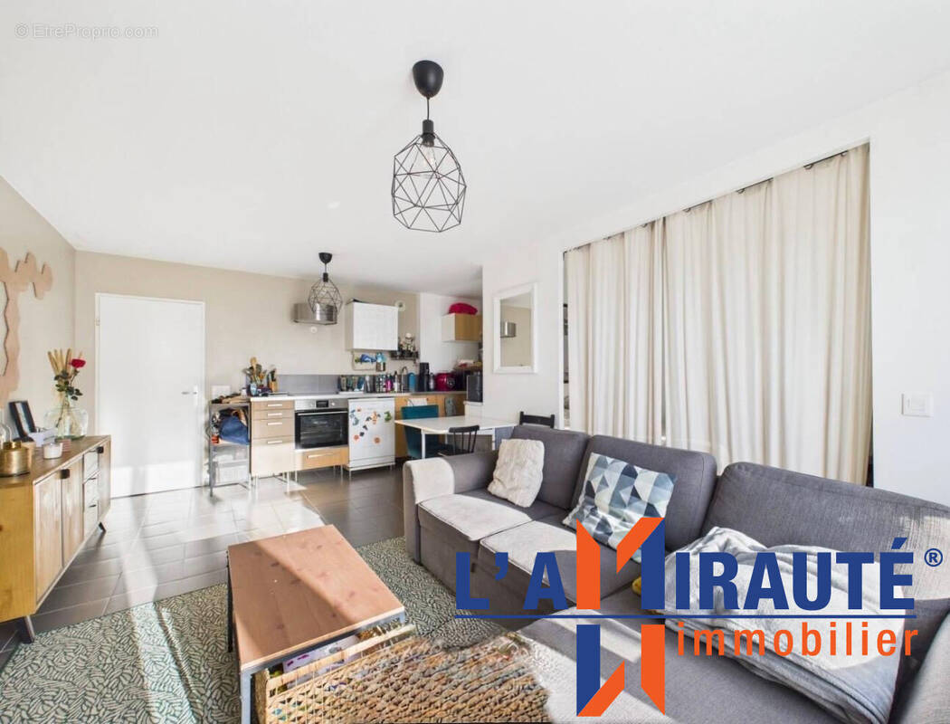 Appartement à SARTROUVILLE