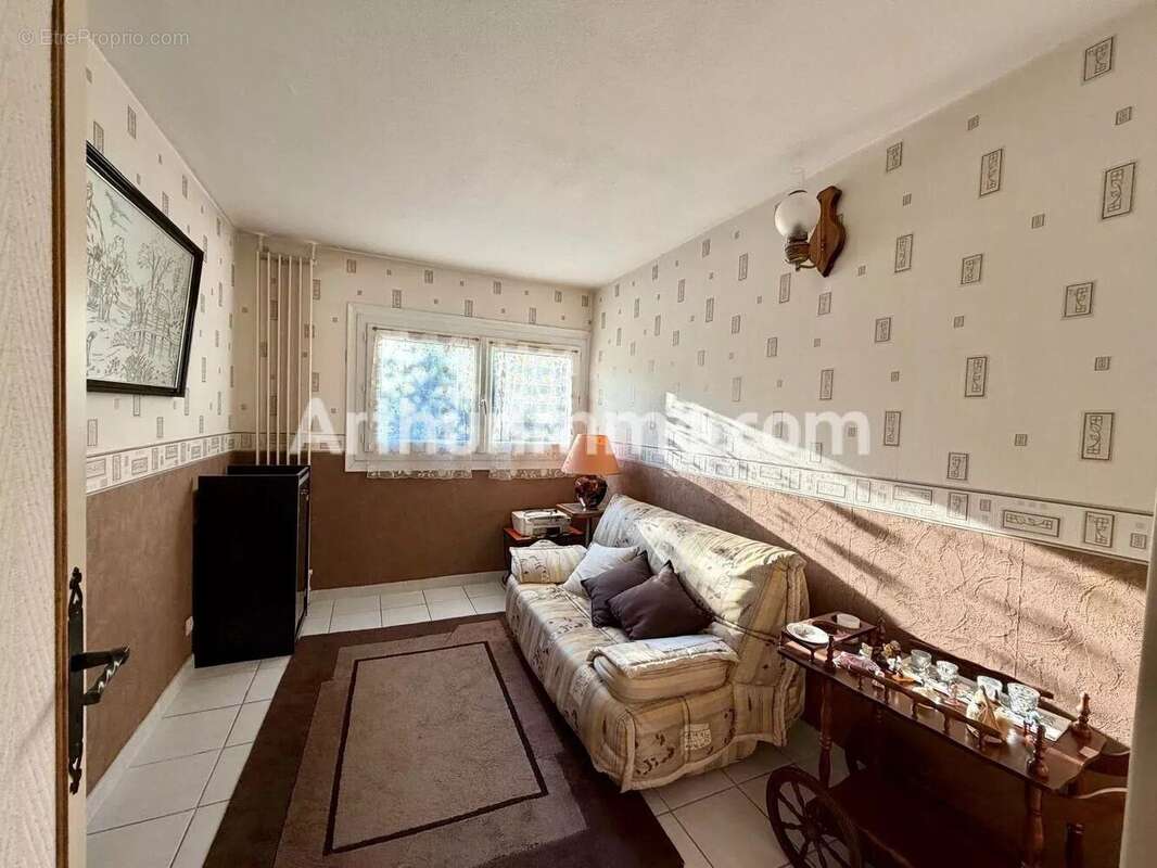 Vente Appartement Plan-de-cuques(13380) 309 000ï¿œ - photo 7