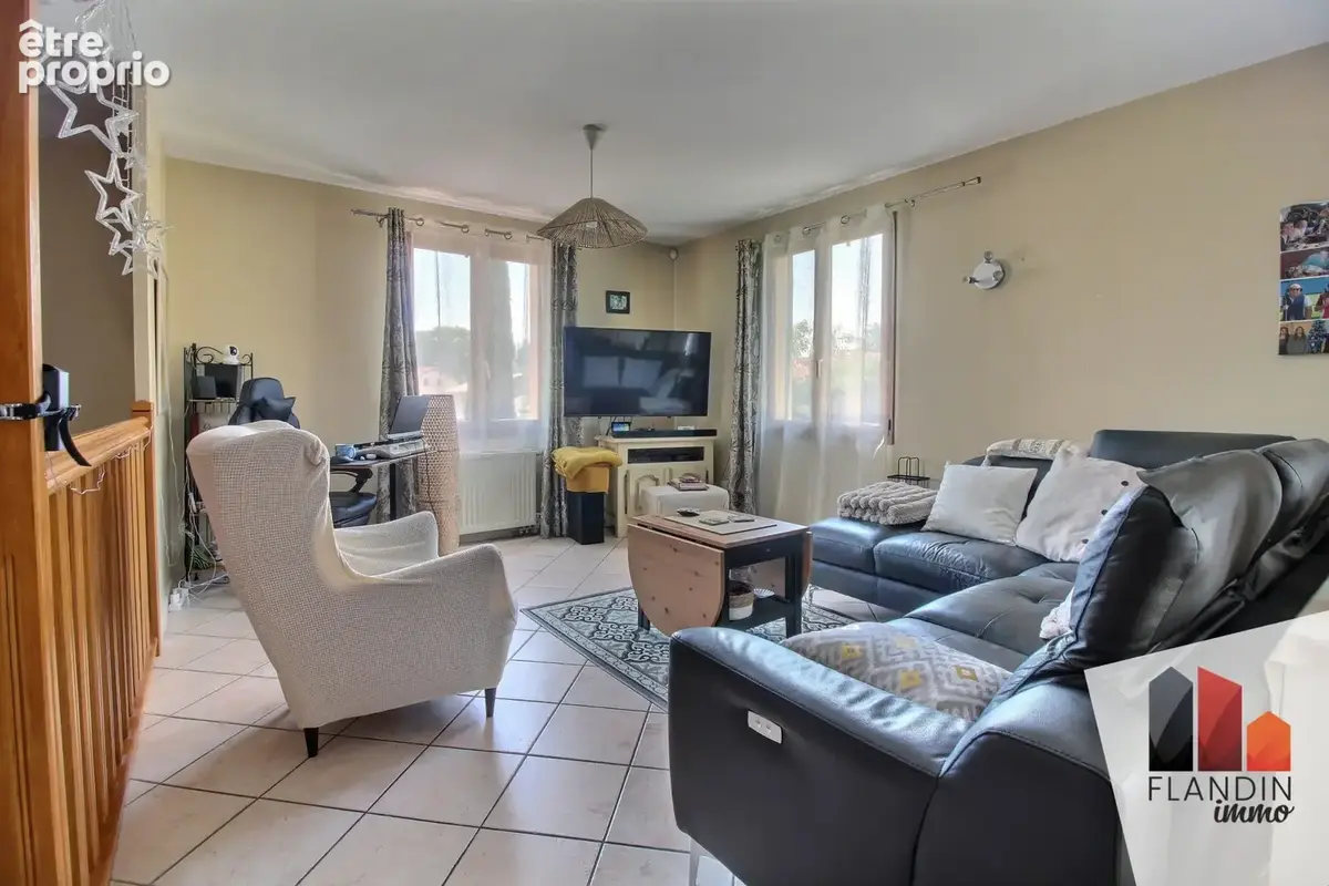 Maison 121 m² à Vernaison  - photo 2