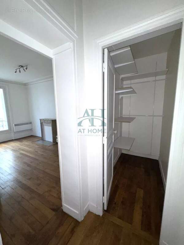 Appartement à PARIS-10E