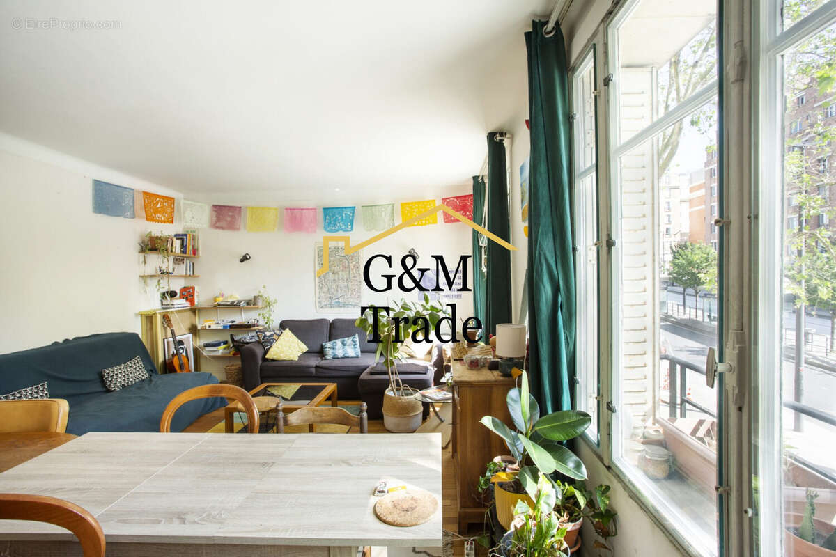 Appartement à PARIS-20E