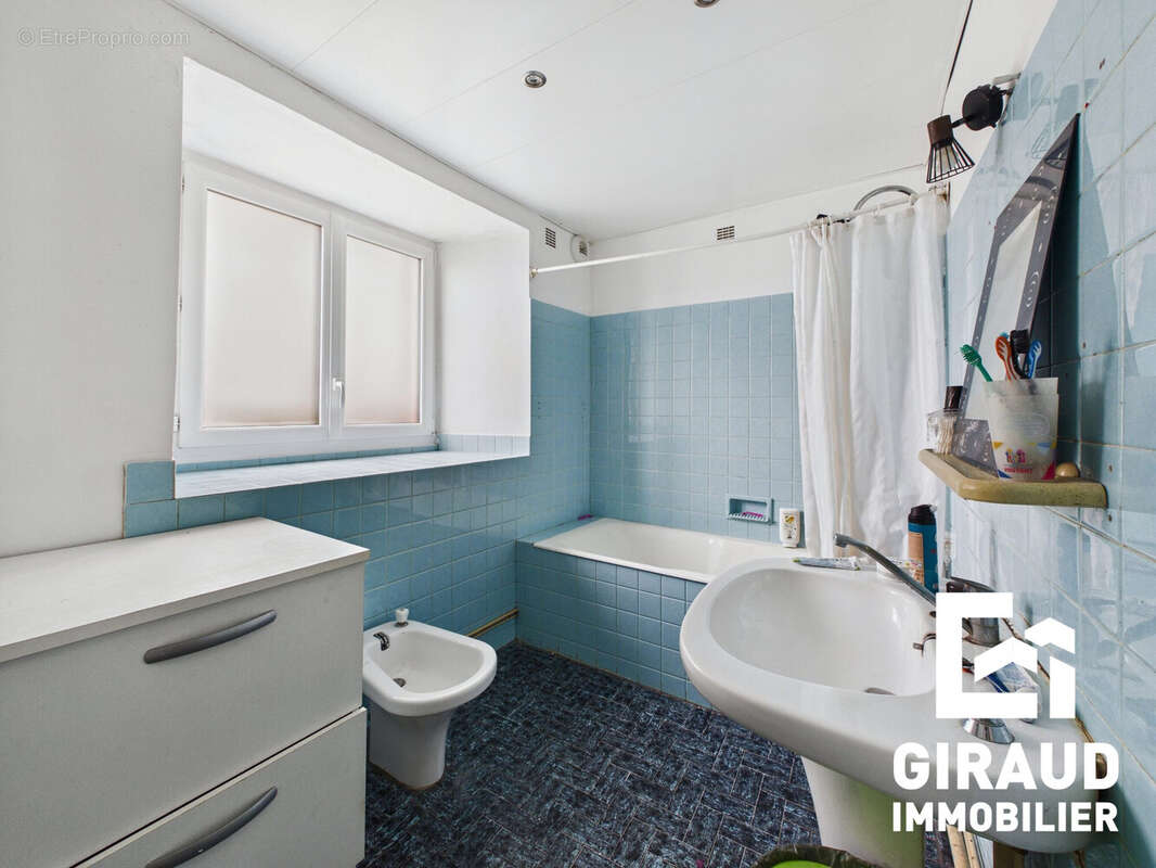 Maison à LA CHAPELLE-AUX-LYS