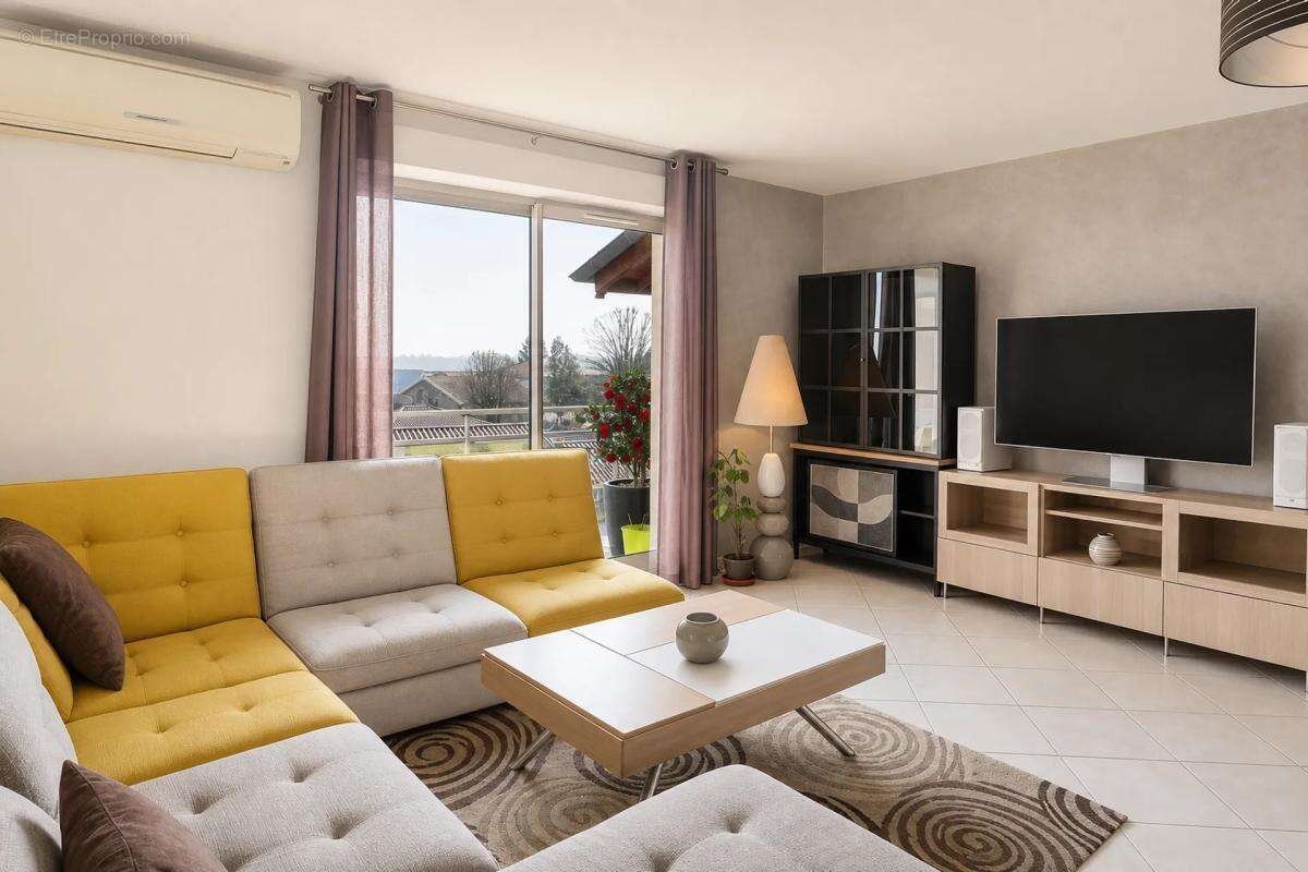 Appartement à VALENCIN