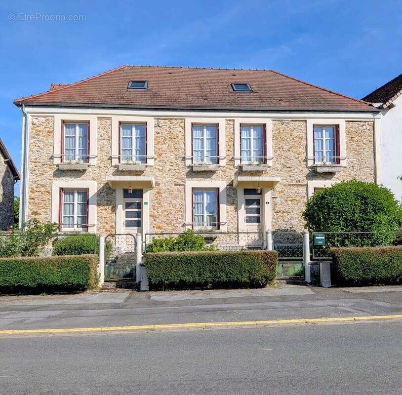 Maison à LA FERTE-GAUCHER