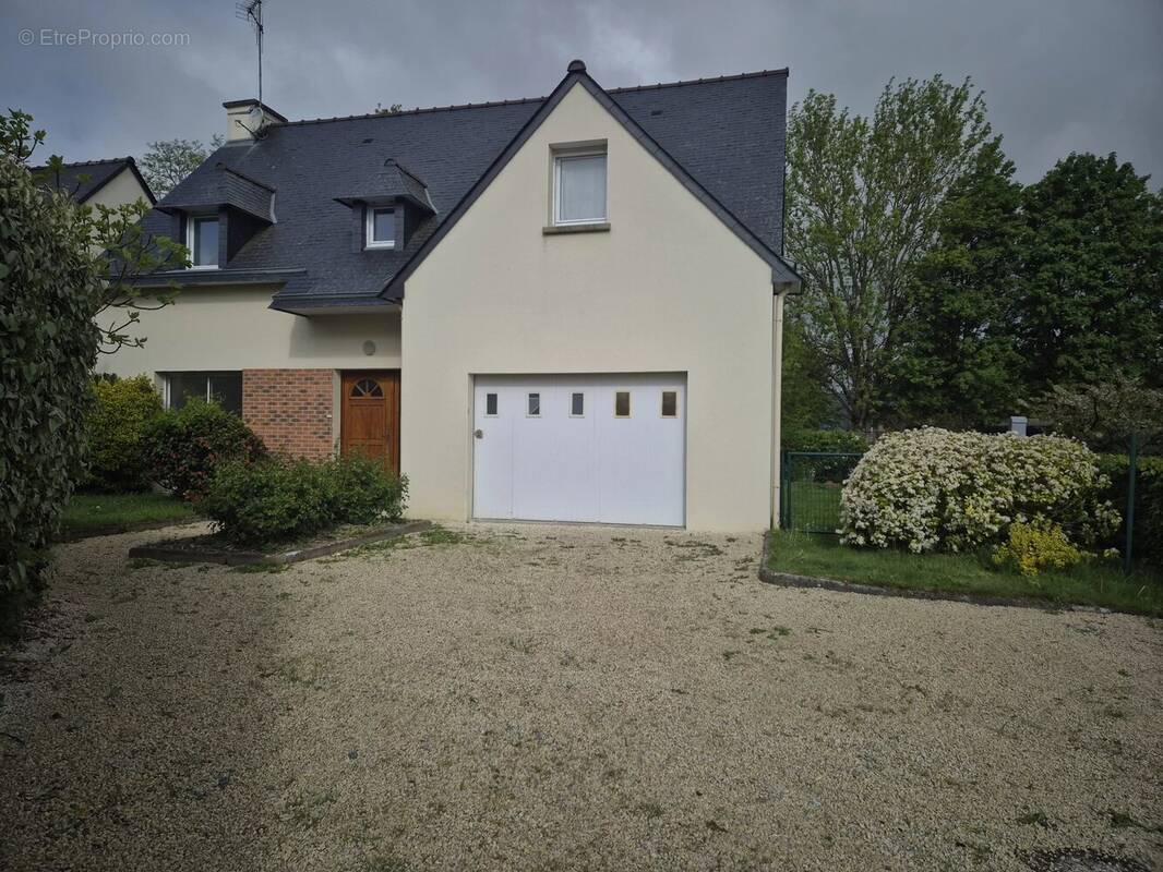 Maison à SAINT-BERTHEVIN