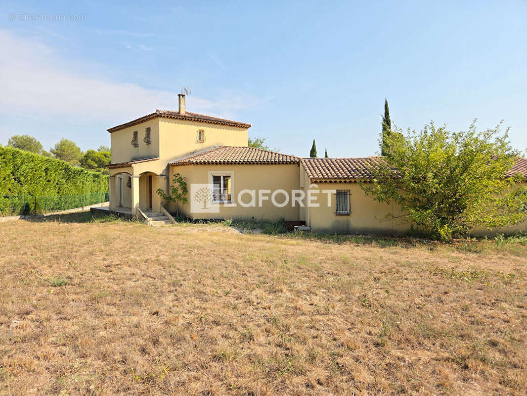Maison à SAINT-MAXIMIN-LA-SAINTE-BAUME